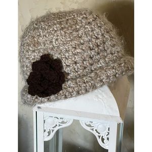 Fall crocheted hat with flower fashion. One size. Furry soft feel yarn. EUC